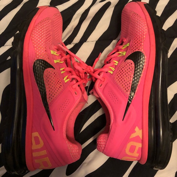 pink neon nike shoes